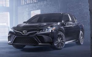 Toyota Camry Nightshade 2018 года